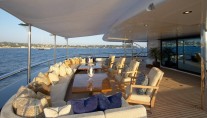CLOUD 9  Aft Lounge